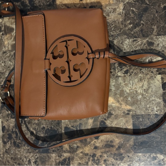 Tory Burch Handbags - Tory Burch Tan Crossbody Bag